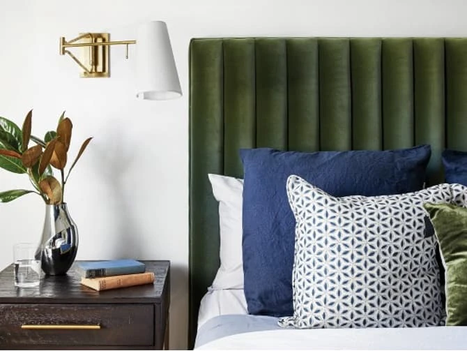 Swing-arm Wall Light 4 Swing-arm Wall Light - Image 2