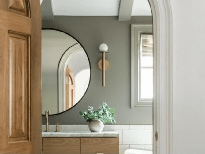 Single Wall Light In Burnished Brass 4 Single Wall Light In Burnished Brass - Image 2