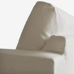 Strand Sofa -Andrew Martin 276539 strand detail 2