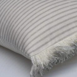 Andrew Martin 11 Andrew Martin -Andrew Martin 308475 picket cloud island trim corner