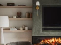 Wall Light In Brass With Cream Linen Shade -Andrew Martin 538446 2025 04 22 09 55